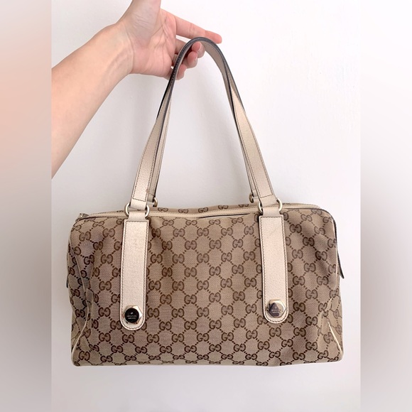 SOLD Gucci canvas tote zip bag/ shoulder bag authentic - Picture 2 of 9